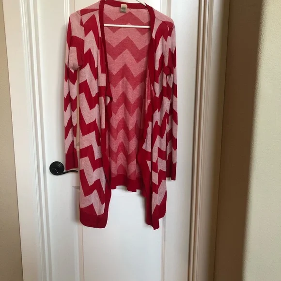 Cardigan - Picture 1 of 2